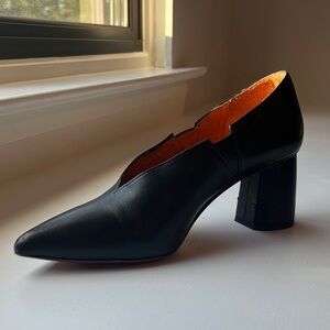 Chie Mihara Black Women's Pumps 2.5” heels size 39